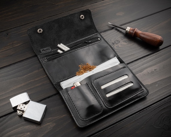 Portatabacco in Vera Pelle Personalizzabile con Incisione, Porta Tabacco Artigianale Made in Italy, Astuccio Cartine Filtri, Regalo Uomo
