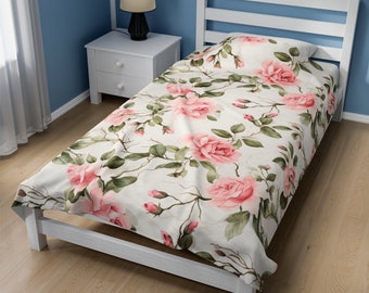 Chic Velveteen Rose Print Blanket - Luxurious Coquette Style Home Decor, Soft Floral Accent, teen dorm room, aesthetic trendy design, love