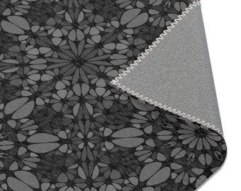 Chic Geometric Mandala Rug in Gray and Black – Modern Rectangular Carpet