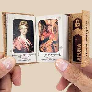 Much ado about nothing, William Shakespeare. Mini book in Spanish, HANDMADE in cork. Literary gift for book lover.