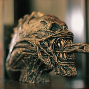 Alien Xenomorph | Resin Sculpture | Handcrafted Art Piece
