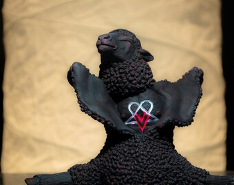 VV - LOVELETTING Black Sheep Resin Figure, Heartagram, Neon Noir, Fan Gift