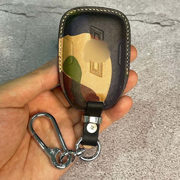 Custom Leather Key Fob for Chevy Camo 2023-2024 Models and GMC Yukon Denali - Handcrafted Keychain Accessory for 2024 GMC & Chevy Trucks