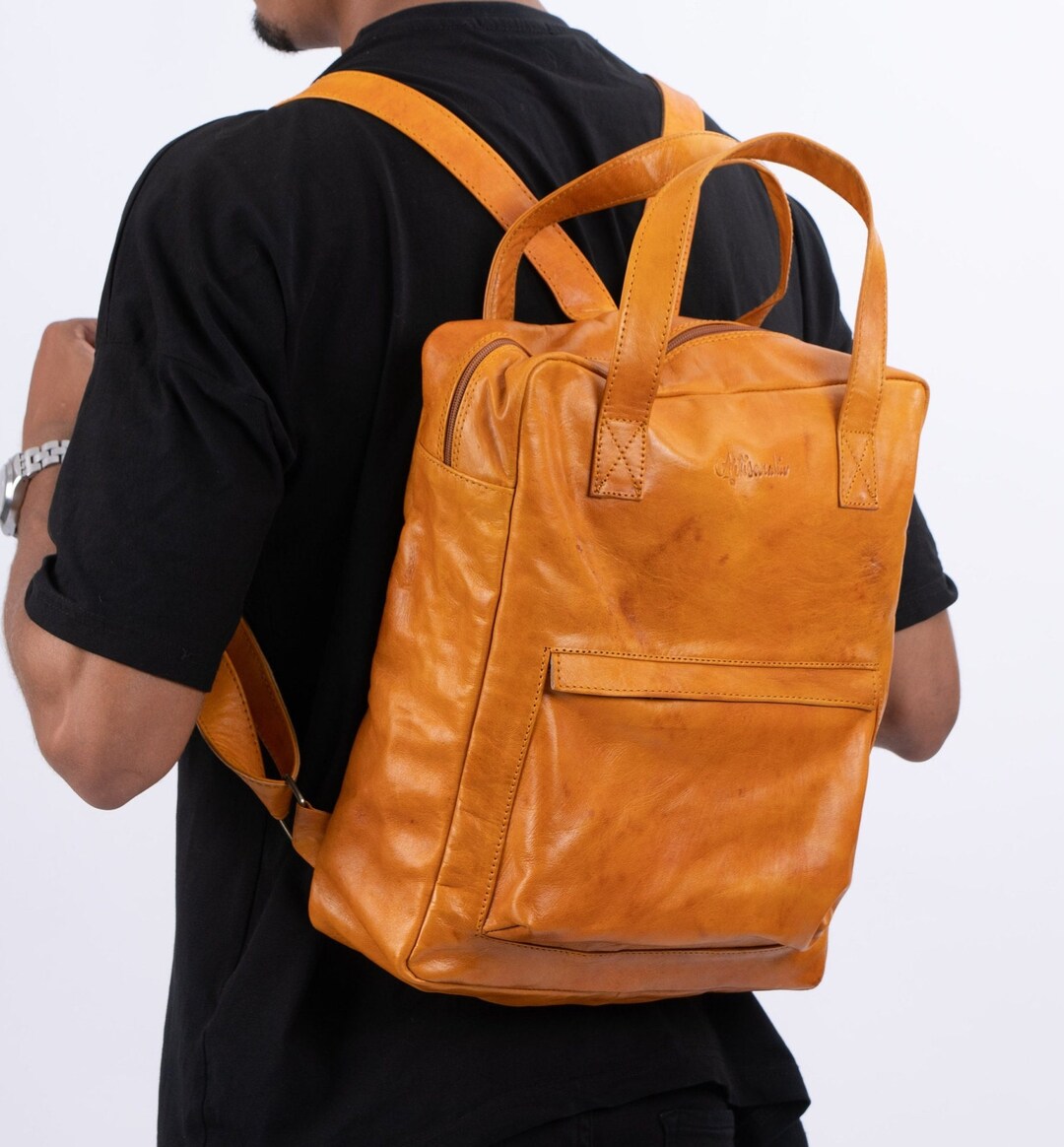 Yellowstone Longhorn Amber Studded Leather Backpack