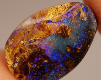 Charmante bague en opale de cristal, 2,72 cts, opale naturelle d'australie