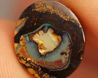 Belle bague opale boulder en pierre polie et naturelle de 3,8 cts d'Australie