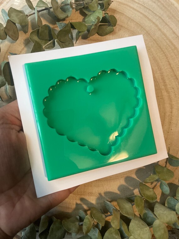 Scallop Heart Keychain Mold Scallop Heart Keychain Mold