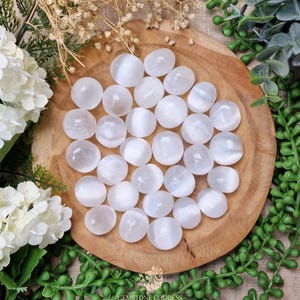 Selenite Tumbled Stone, Crystal Gemstone Polished Natural High Quality Mineral Rock Satin Spar Morocco Cleansing Clarity Spiritual Peace