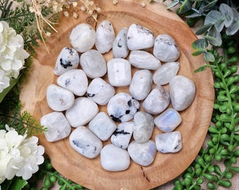 Rainbow Moonstone Tumbled Stone, Crystal Gemstone Polished Natural High Quality Mineral Rock India Spiritual Awakening White Labradorite