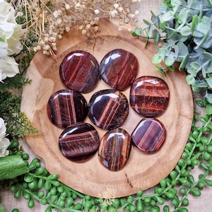 Red Tiger&#39;s Eye Pocket Stone Palm Stone Hand Gemstone Crystal Rock Gift Her Him Polished Smooth Stone Flat Disk Worry Pocket Hug Spiritual