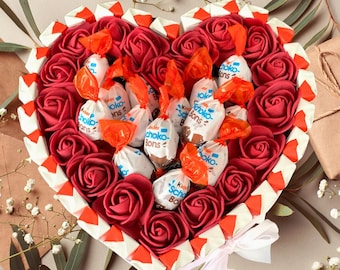 Kinder Chocolate Gift Box/Heart/Bouquet of Roses, Handmade, Women's Day, Mother's Day, Birthday, Anniversary,Sweet Gift, Gift from the Heart