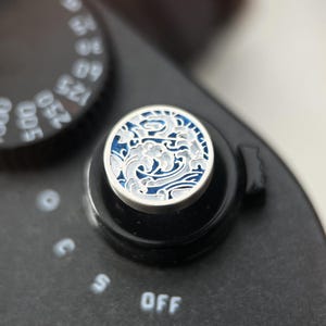 The Great Wave Shutter Button for Camera, Threaded Shutter Release, Photography Gear, Unique Camera Accessory, Gift for Camera Owners