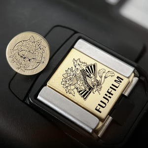 富士フイルム ホットシューカバーとシャッターボタンセット、カメラ用ホットシュープロテクター、ユニークなデザインのカメラアクセサリー、カメラオーナーへのギフト
