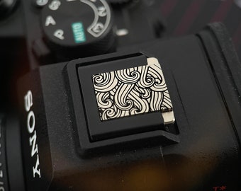 Waves Metal Hot Shoe Cover, Hot Shoe Cover, Camera Protection, Film Camera Hot shoe Accessory, Canon Nikon Sony Hot Shoe Cover