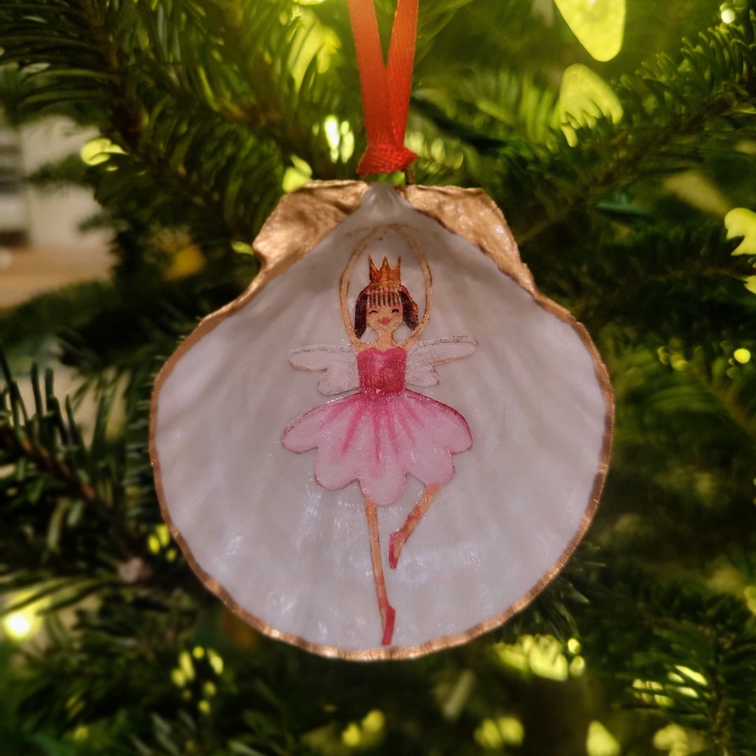 Nutcracker Ballet Themed Sugar Plum Fairy Ballerina Decoupage Scallop