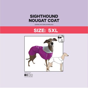 Könnte beinhalten: Ein Schnittmuster für einen lilafarbenen Hundemantel für einen Windhund. Das Schnittmuster ist für Größe 5XL und wird als fortgeschrittener Anfänger-Projekt eingestuft. Das Schnittmuster ist als PDF-Download verfügbar.