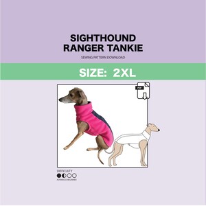 Könnte beinhalten: Nähmuster-Download für einen Sighthound Ranger Tankie Hundemantel in Größe 2XL. Das Muster ist für fortgeschrittene Anfänger und beinhaltet einen pinkfarbenen und schwarzen Mantel mit einer weißen Umrandung des Mantels auf weißem Hintergrund.