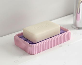 Bathroom Soap Dish with Dual Colour Ribbed Drain Tray