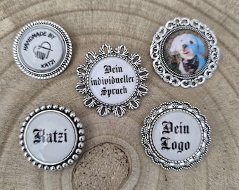Personalisierter Trachten-Anstecker, Anstecker Brosche mit Wunsch-Spruch, Foto oder Motiv, persönliches Geschenk, Unikate schenken