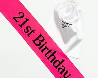 Individuelle Schärpe zum 21. Geburtstag: Personalisierte Satin-Partyschärpe