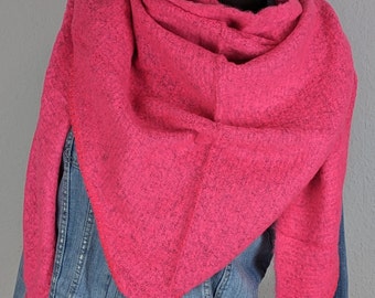 Flauschiges XL Dreieckstuch pink -Flausch Tuch - Wolle-Viskose - warmer Winterschal- Kuschel Schal- Geschenk Geburtstag