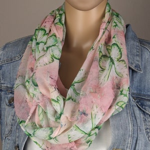 Loop scarf women's butterflies-viscose silk-tube scarf-round scarf-light and airy-spring scarf-gift for her-birthday-Mother's Day rosa/grün