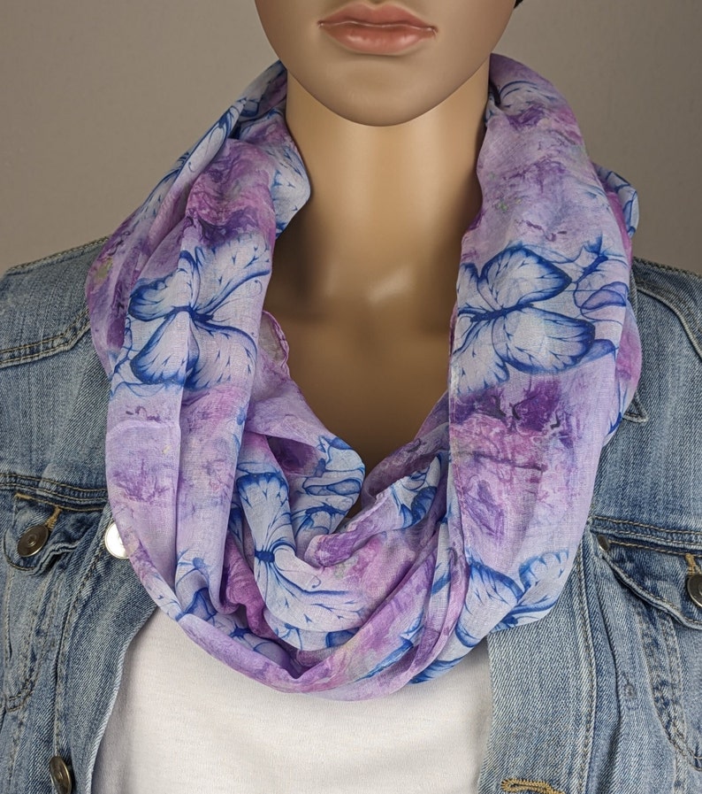 Loop scarf women's butterflies-viscose silk-tube scarf-round scarf-light and airy-spring scarf-gift for her-birthday-Mother's Day lila/blau