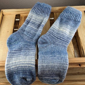 Wollsocken bunt Farbwechsel wie selbstgestrickt Größe 35-38 39-42 43-46 Geschenk wärmende Socken Unisex Bild 1