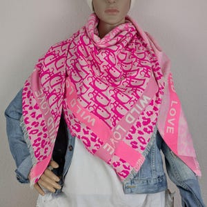 Triangular scarf with wool XXL, leopard pattern women&#39;s scarf, winter scarf warm, cuddly soft women&#39;s wool scarf, neckerchief, shoulder scarf gift for her