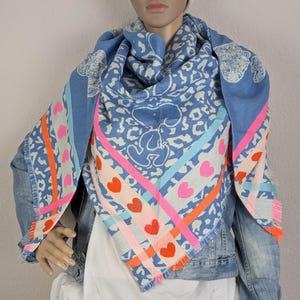 Triangular scarf with wool Snoopy XXL, leopard pattern women&#39;s scarf, cuddly soft women&#39;s wool scarf, scarf with wool content, shoulder scarf gift for her