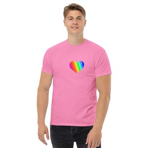 Pride Heart Love is Love LGBTQIA+ Men&#39;s classic tee
