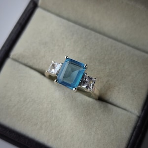 Emerald Cut Aquamarine Ring: 925 Sterling Silver March Birthstone