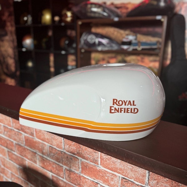 Gas tank cover for Royal enfield interceptor 650.