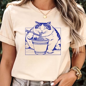 Noodle Cat Shirt Ramen Cat T-Shirt Foodie Lover Shirt Black Cat Noodle T-Shirt Retro Cat Tees Cat Lover Tshirt Funny Cat Graphic Tee Unisex