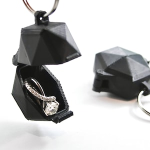 The Ring Keeper small Jewelry Case, Ring Holder, Ring Storage. 
