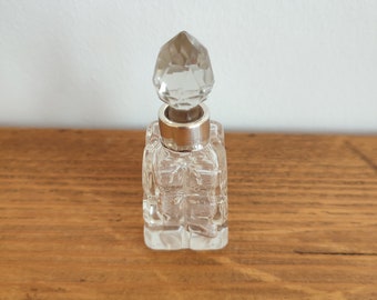 Victorian antique scent bottle, Birmingham 1881 Vintage silver topped with decretive silver and glass stopper, Vanity Jar.