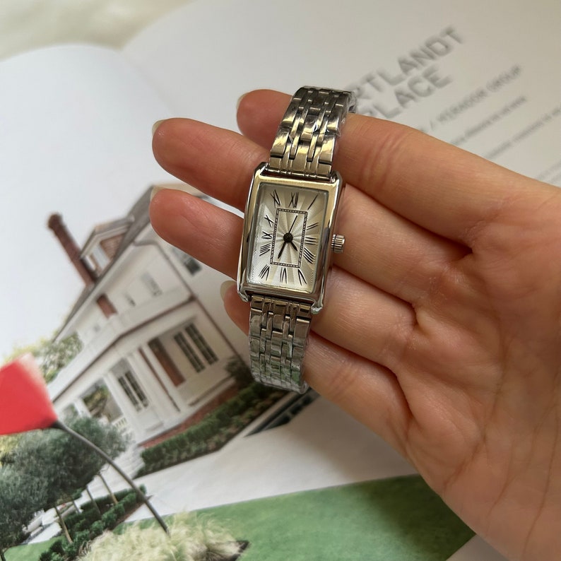 Goldene Vintage-Uhr für Damen, silberne zierliche Uhr, Panzeruhr der Luxusmarke, verstellbare Armbandgröße, beste Qualitätsuhr als Geschenk Bild 2
