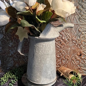 Antique Galvanized 4 Quart Oil Can with Spout; Industrial Farmhouse decor; Rustic oil can with side handle