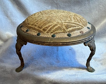 Antique Victorian petite iron and wood footstool; 3 legged foot rest or plateau/riser