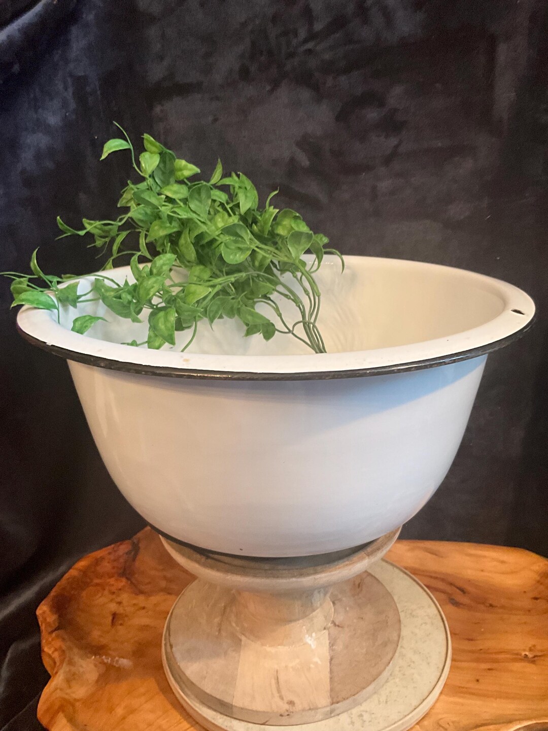 Large Vintage Enamelware Wash Basin or Chamber Pot; Farmhouse Decor ...
