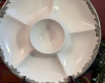 Bandeja para servir patatas fritas y salsas de cerámica con diseño de uvas de Arthur Court.