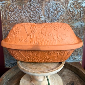 Vintage Val do Sol Portugal Terracotta Clay Baker–Embossed Grape Vine Design–Rustic Portuguese Pottery Roaster for Sourdough & Slow Roaster