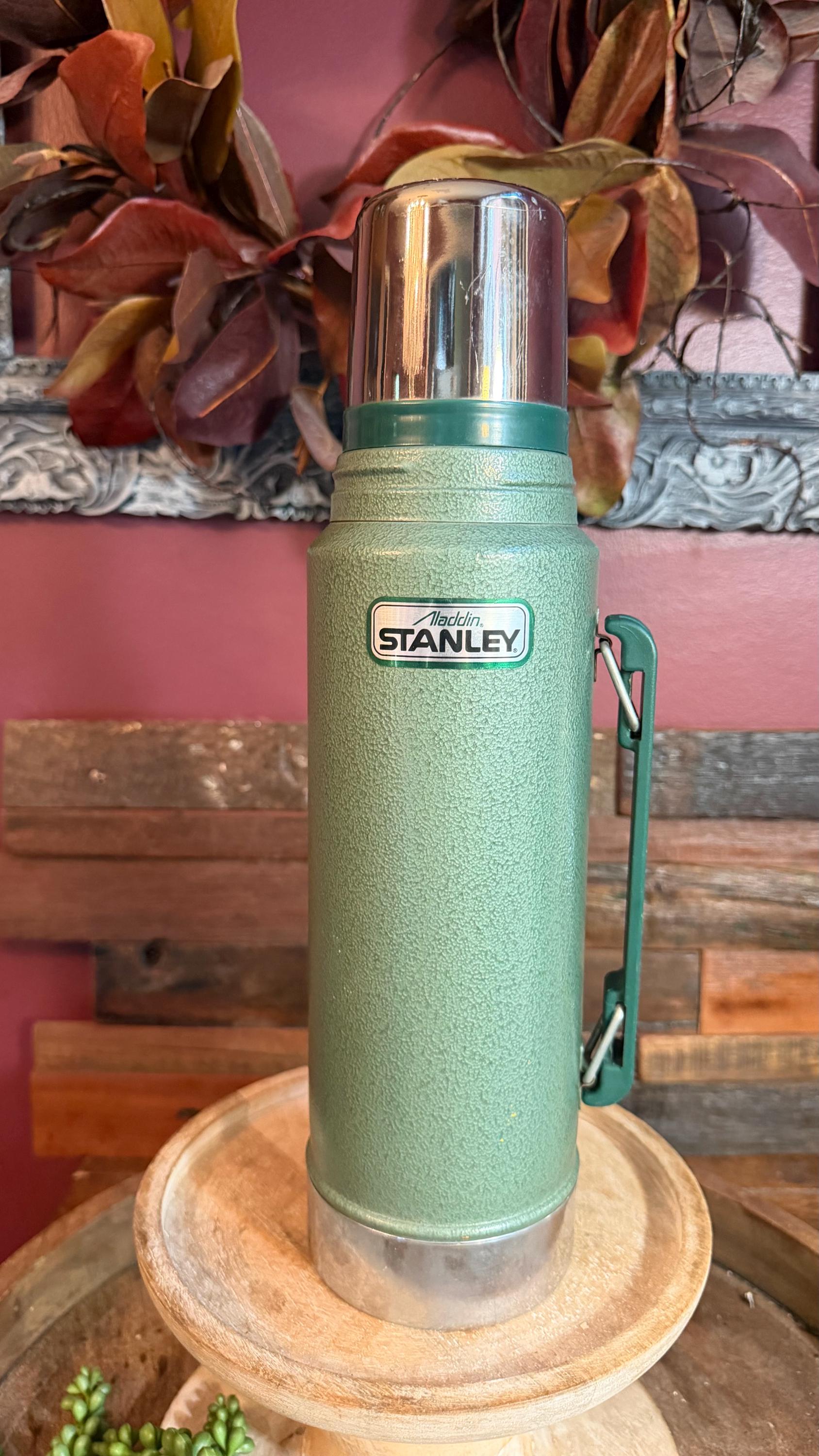 Vintage 1996 Aladdin Stanley Thermos | Classic Hammertone Green 1