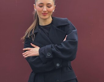 Custom order for a short coat made of 100% natural black wool and natural lining