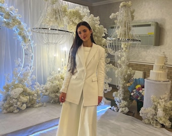 Bridal Long Wool Jacket - Classic Fitted Design for Winter Weddings with English Collar