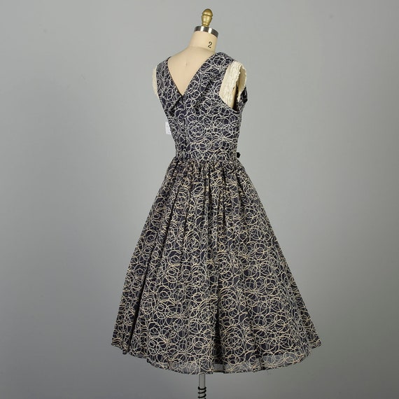 Small 1950s Flocked Party Dress Navy Blue White S… - image 4