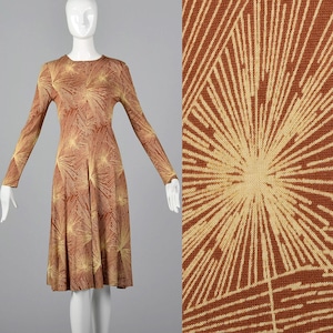 Small 1970s Diane Von Furstenberg Long Sleeve Dress Simple Vintage Dress Brown Knit Long Sleeves Flowy Skirt 70s Vintage