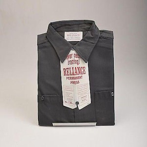 Camisa de trabajo gris carbón de prensado permanente Reliance de los años 60, talla 16 M, para hombre, de stock muerto, vintage, fabricada en la Unión