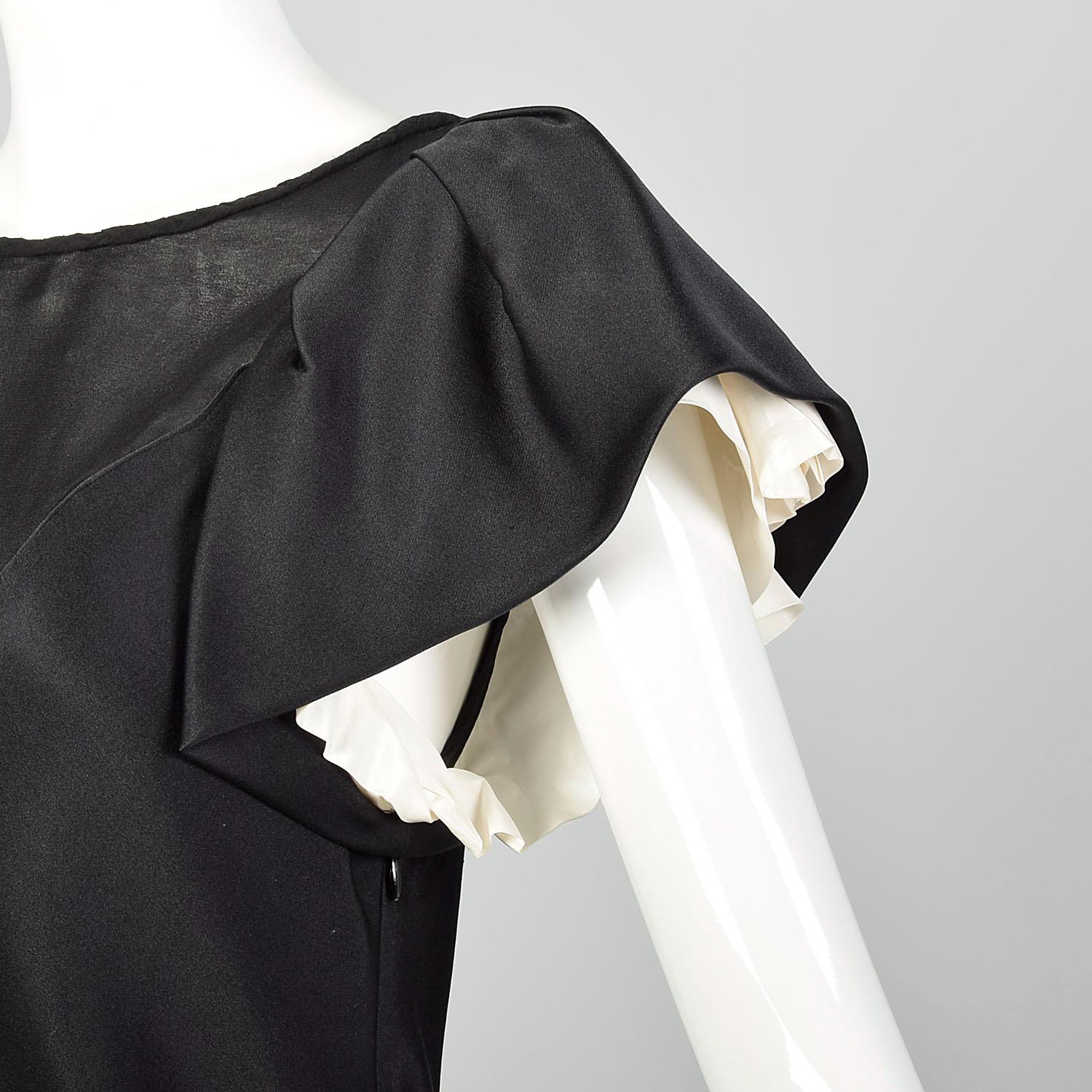 Small Vintage 2000s Dress LBD Little Black Bubble Hem Dress