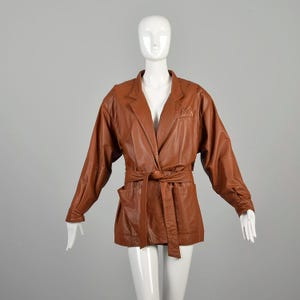 Veste en cuir Bally of Switzerland moyenne des années 1980, Mini trench-coat en cuir souple beige beige italien